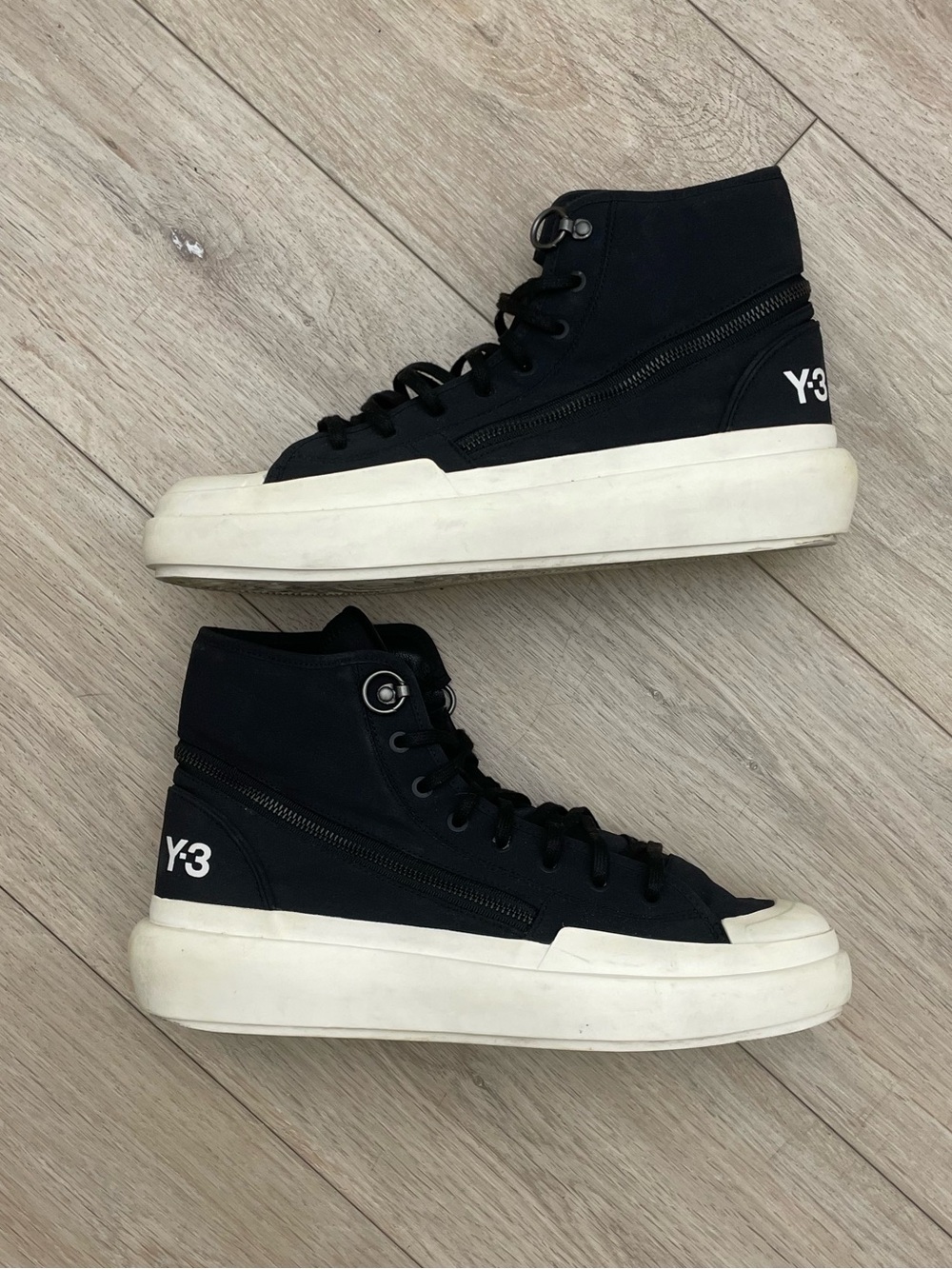 adidas Y-3 Ajatu Court High
Black White